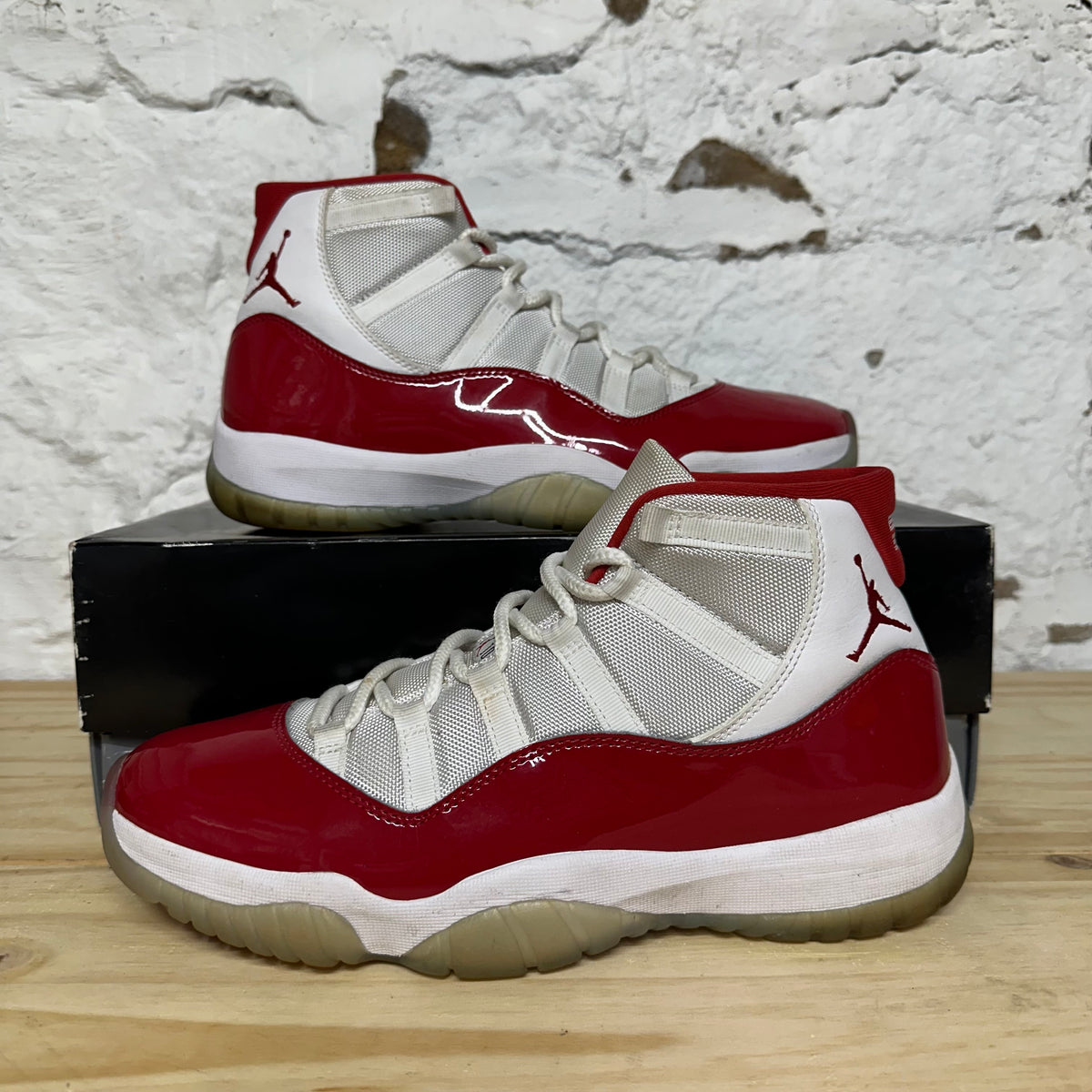 Air Jordan 11 High Cherry (2022) Sz 11.5