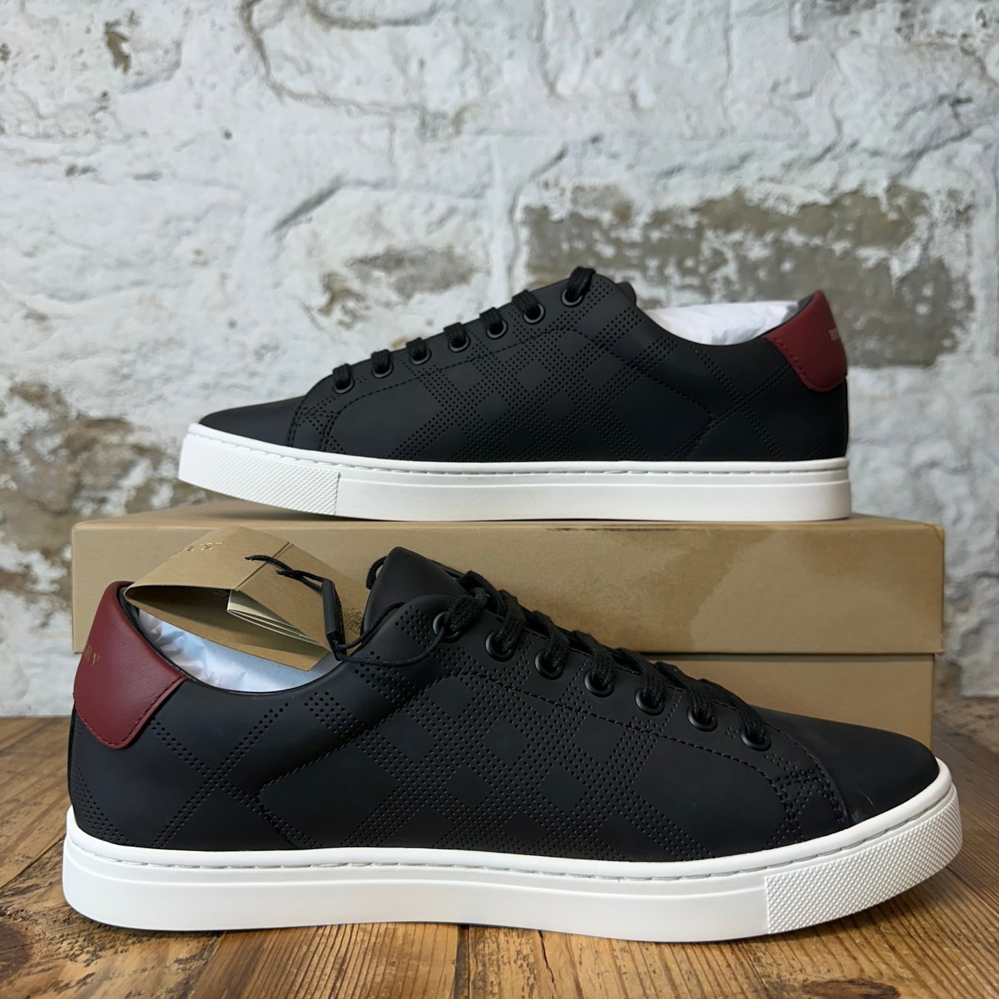 Burberry Albert Maroon Tab Black White Sneaker Sz 10 (43) DS
