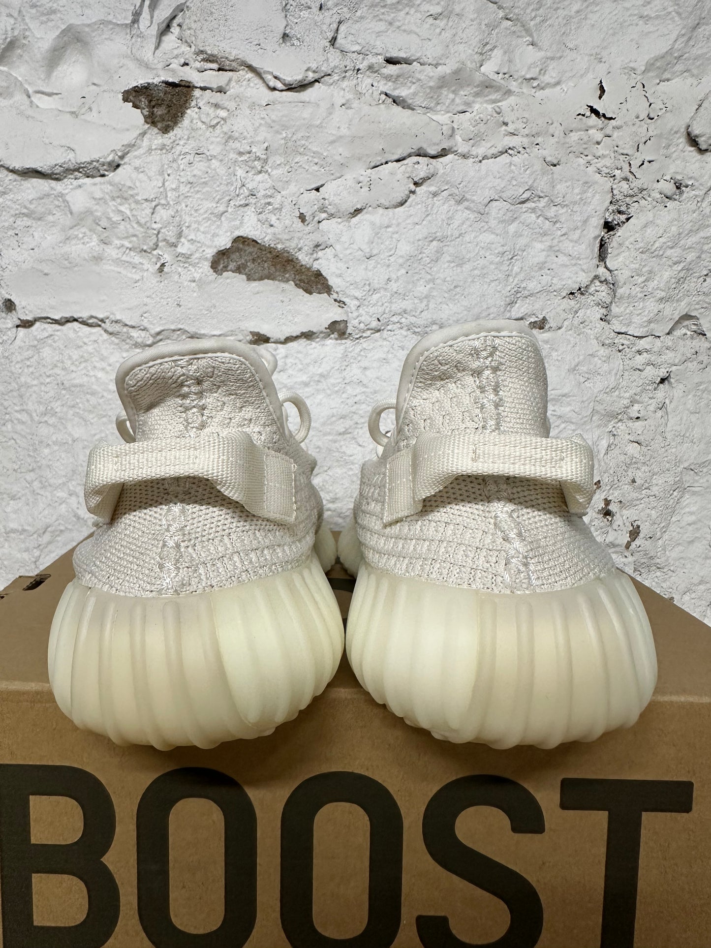 Yeezy 350 V2 Bone Sz 11 DS