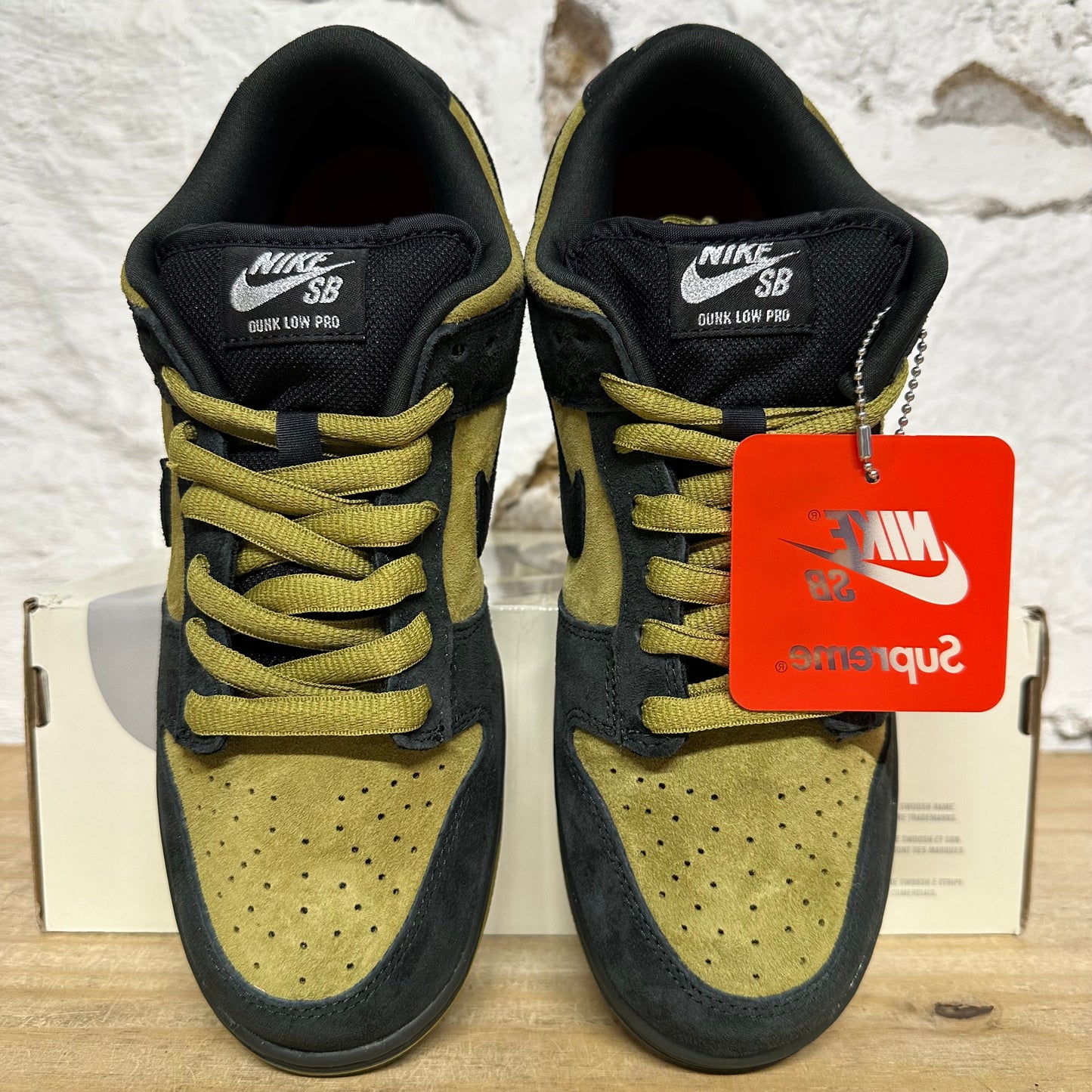 Nike SB Dunk Low Supreme 94 Camper Green Sz 8.5 DS