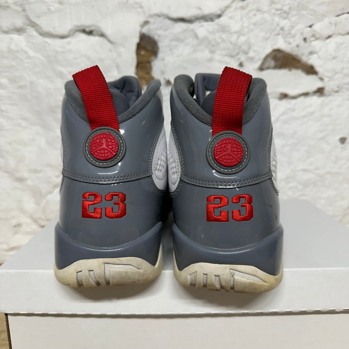 Air Jordan 9 Fire Red Sz 11