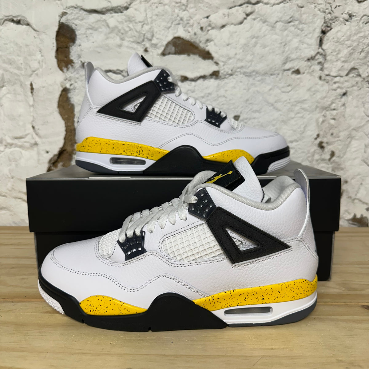 Air Jordan 4 Rare Air Tour Yellow (2026) Sz 9.5 DS