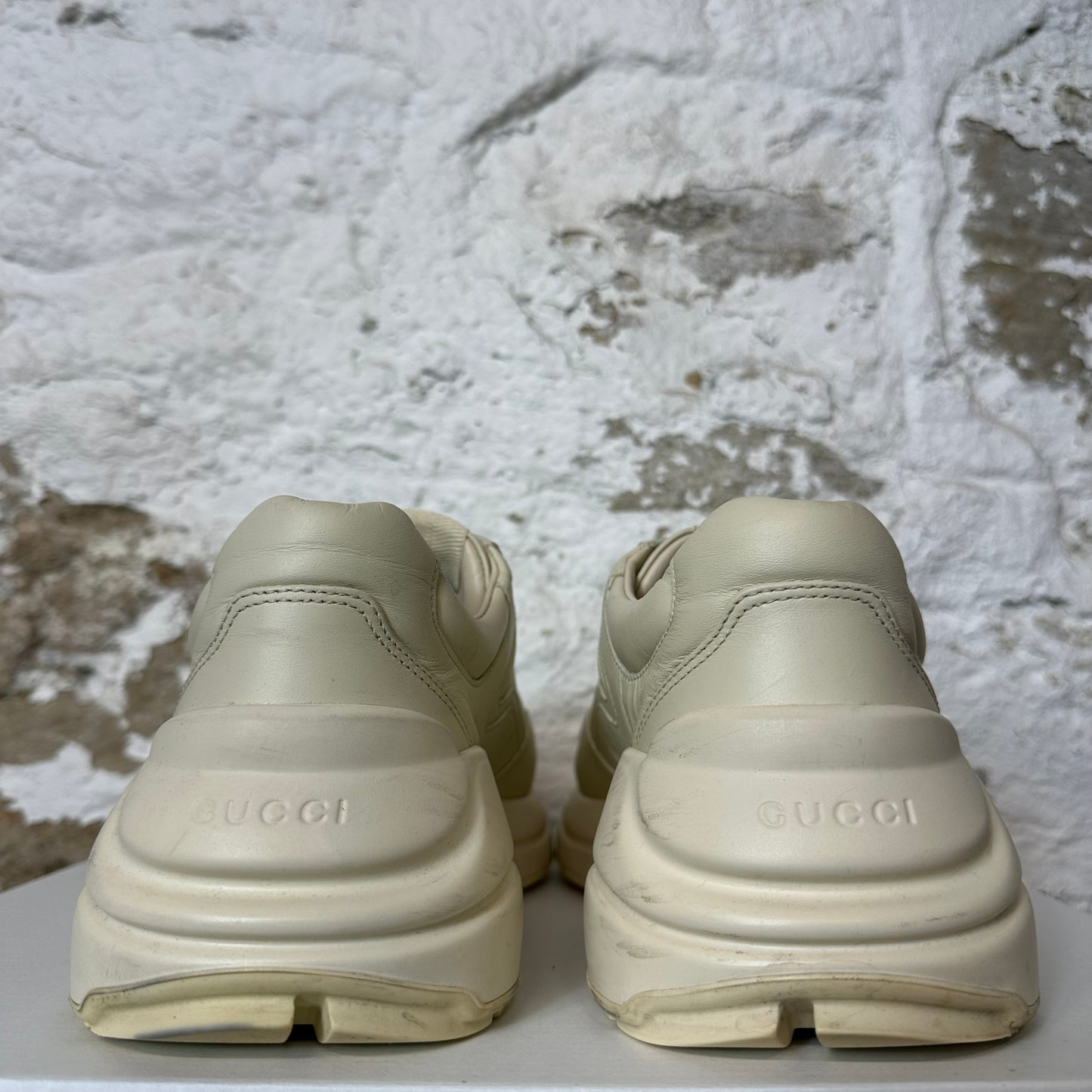 Gucci Rython VIntage Logo Cream Sneaker Sz 5.5 No Box