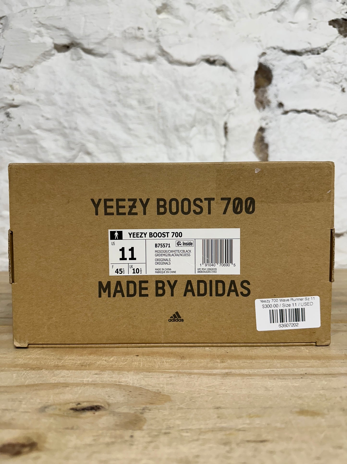 Yeezy 700 Wave Runner Sz 11