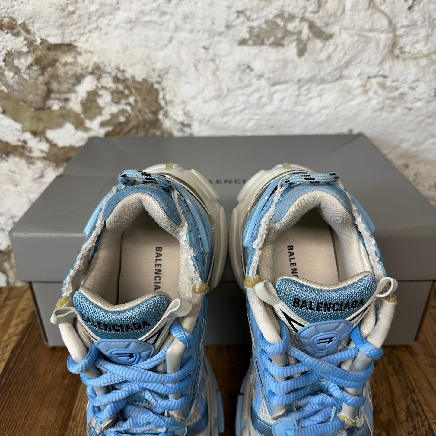 Balenciaga Runner Baby Blue White Sneaker Sz 5 (37)