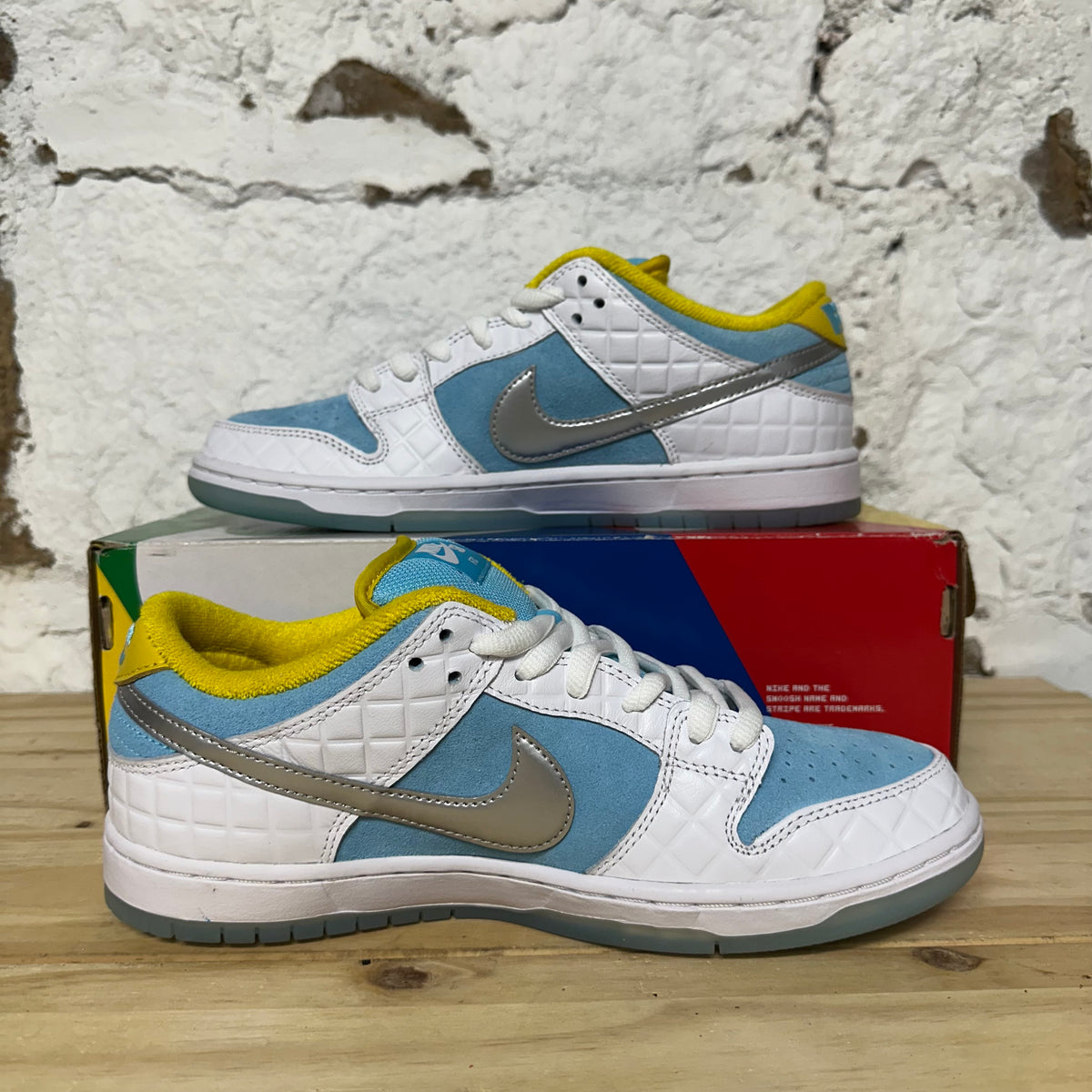 Nike SB Dunk Low FTC Lagoon Pulse Sz 8.5 DS