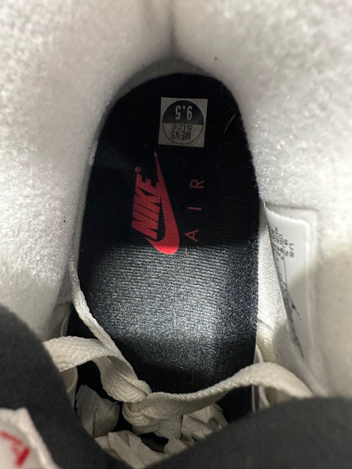 Air Jordan 4 White Cement Sz 9.5