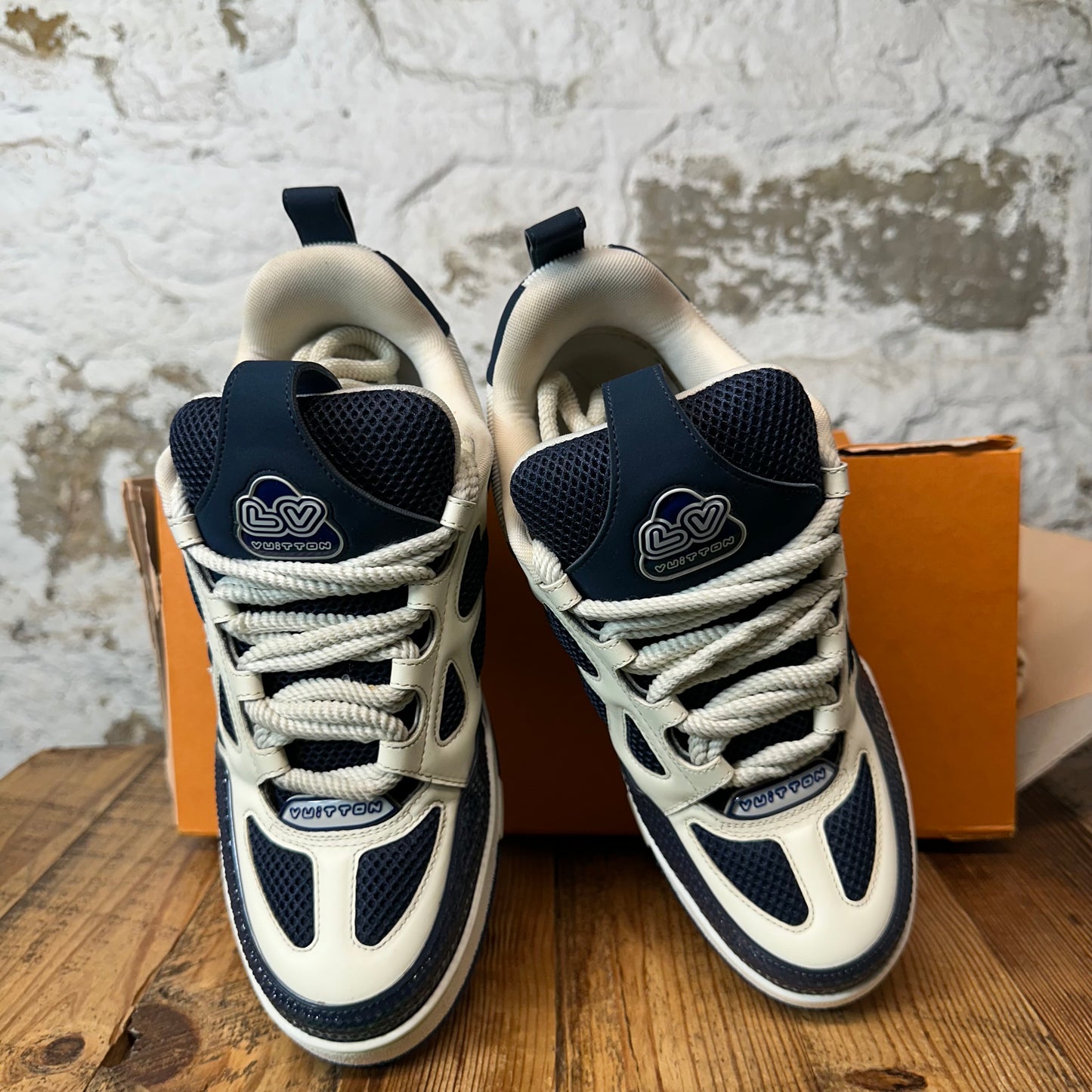 Louis Vuitton Navy White Skate Sneaker Sz 8.5 (7LV)