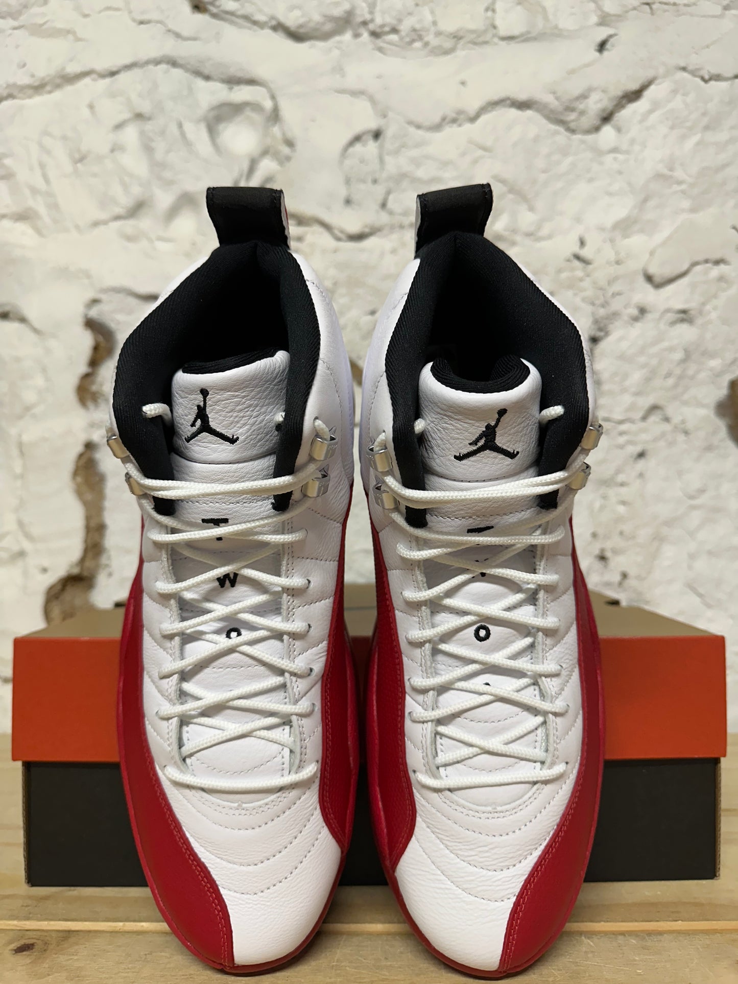 Air Jordan 12 Cherry Sz 12 DS