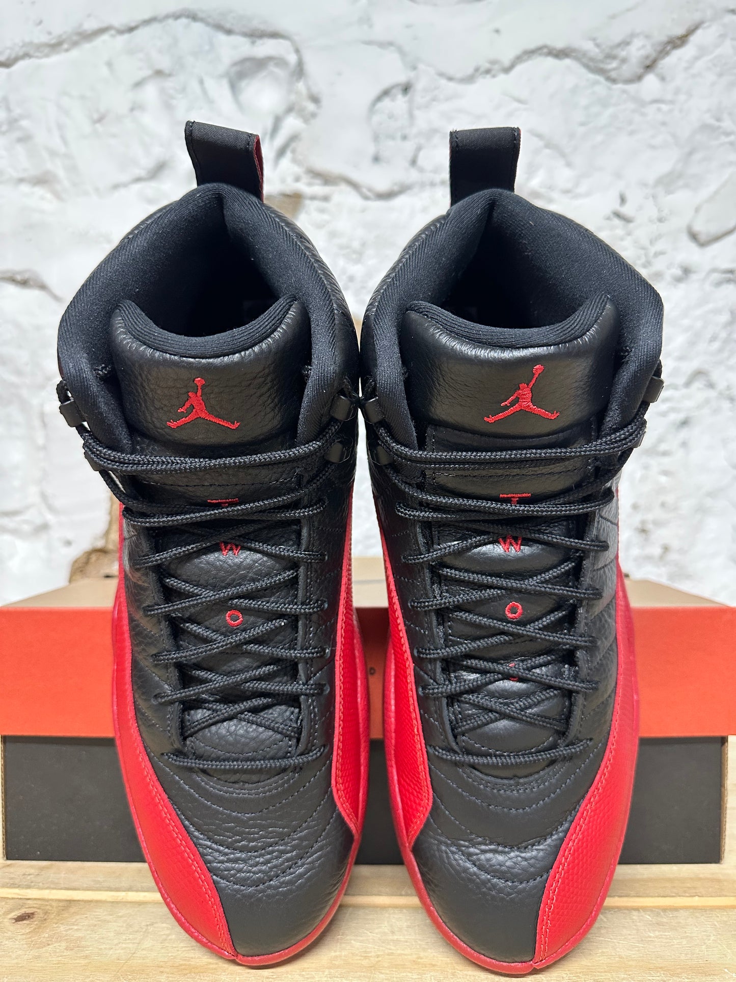 Air Jordan 12 Flu Game Sz 11.5