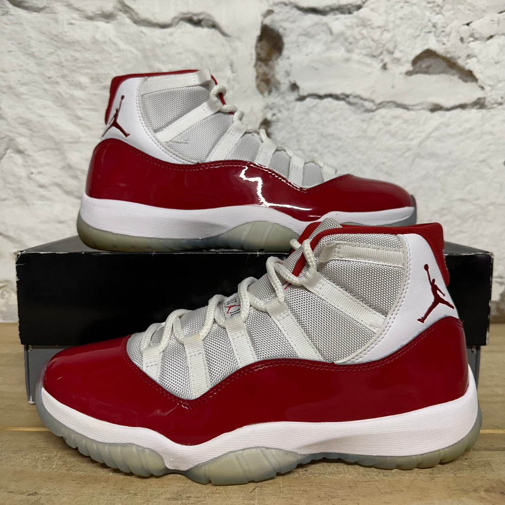 Air Jordan 11 High Cherry Sz 9.5