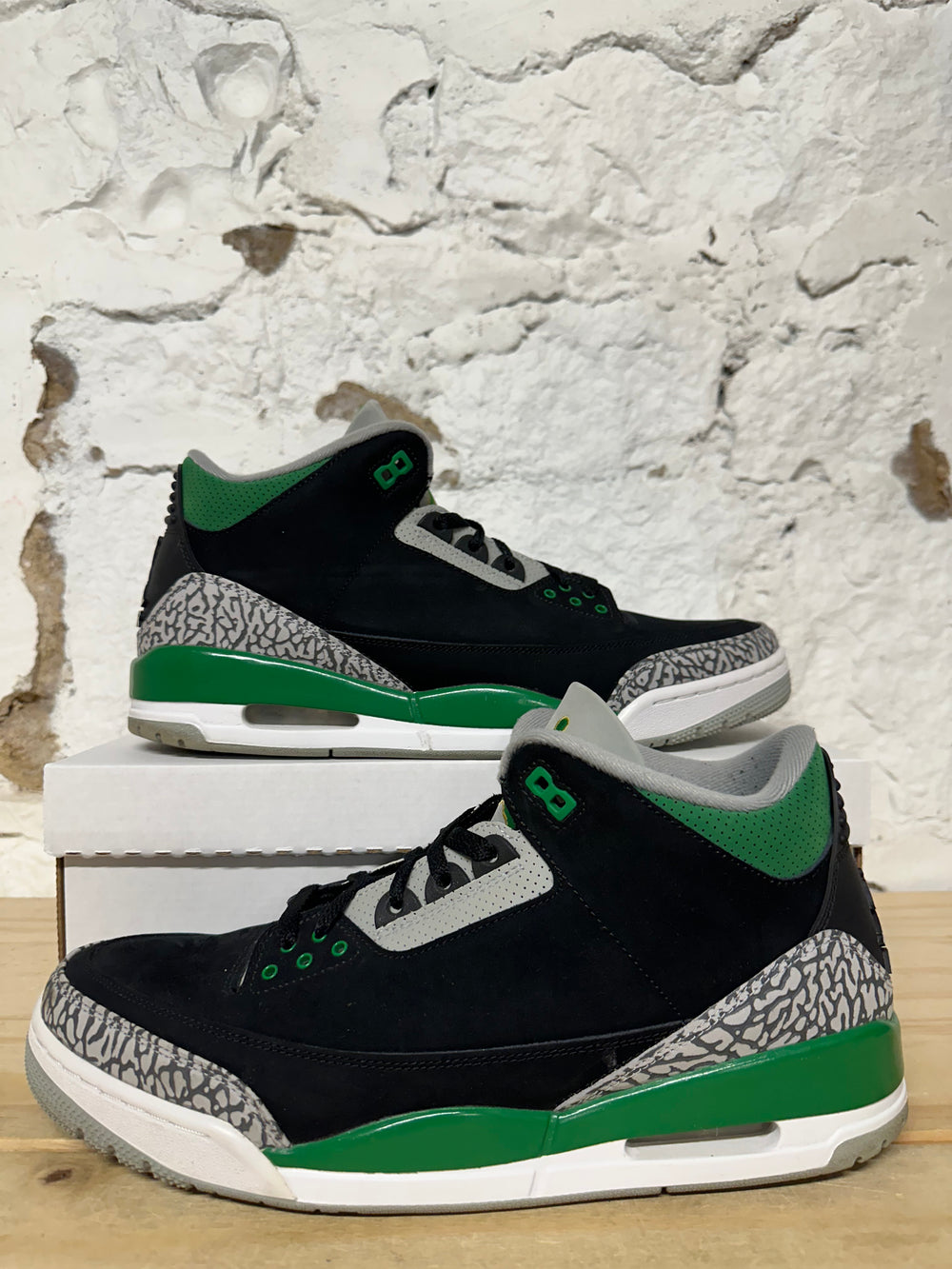 Air Jordan 3 Pine Green Sz 13