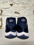Air Jordan 11 Midnight Navy Velvet Sz 7.5 (9W)