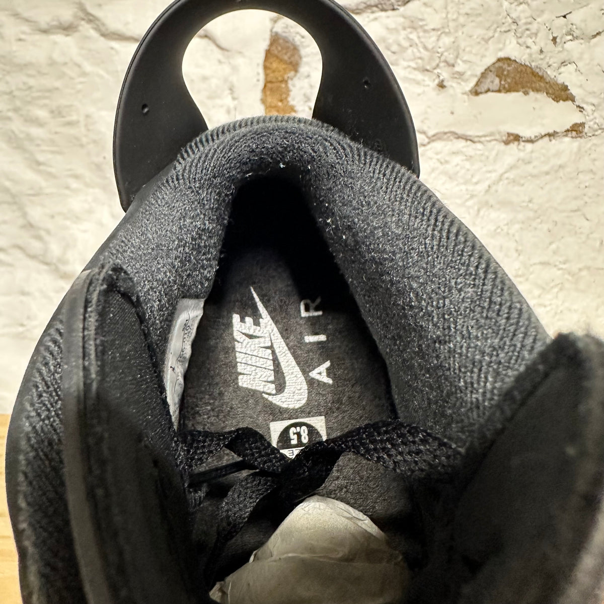 Air Jordan 6 Cap and Gown Sz 8.5