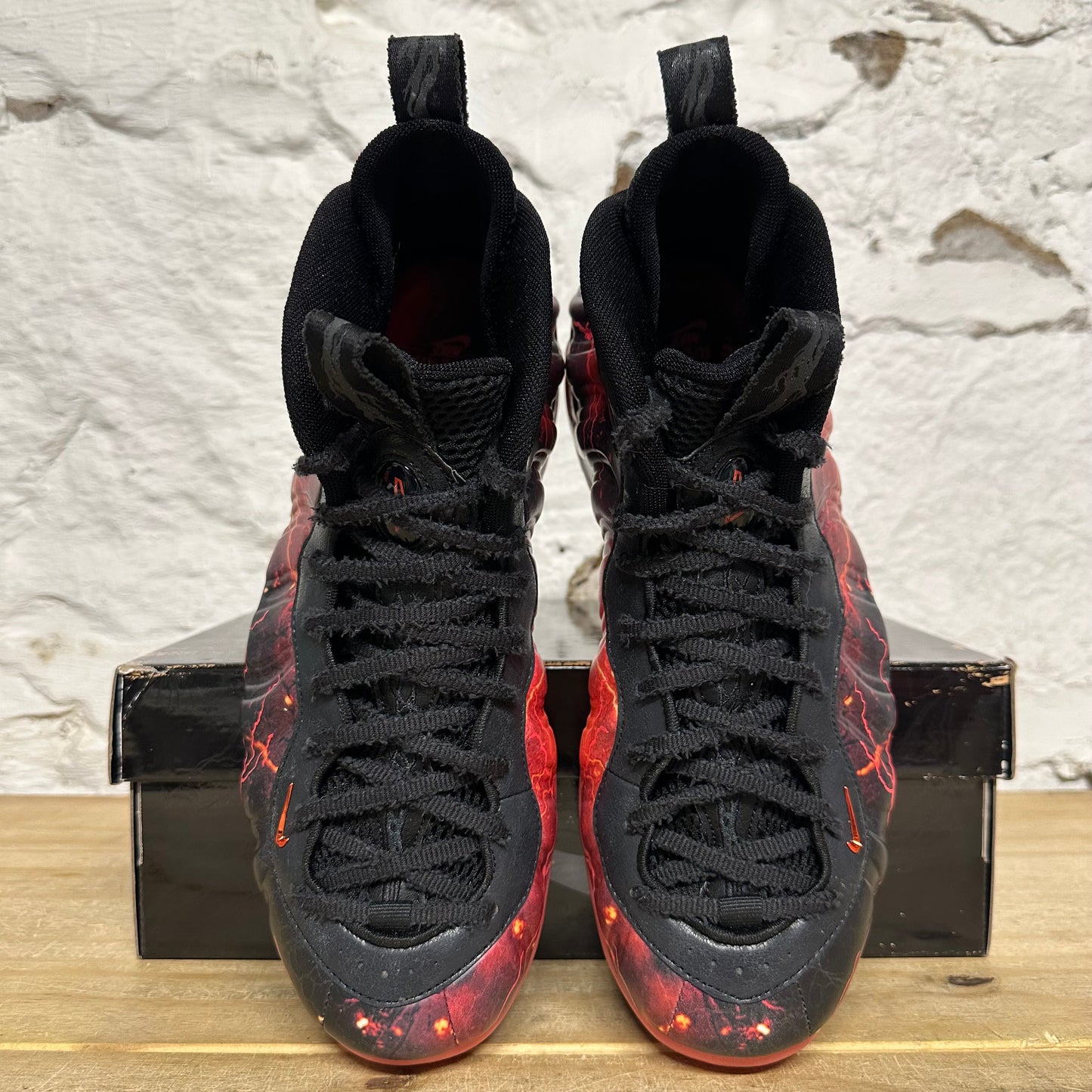 Nike Air Foamposite One Stranger Things Sz 9.5