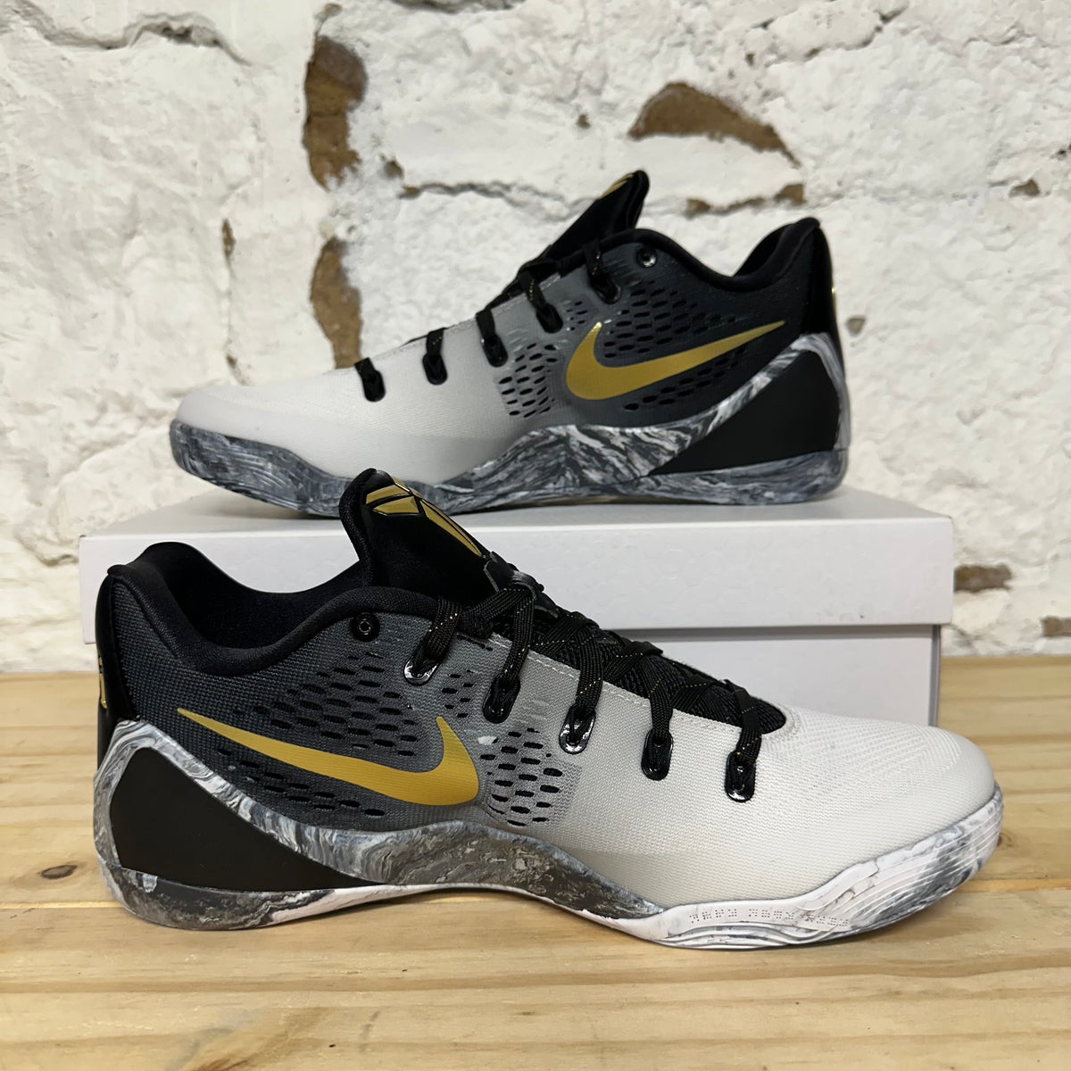 Nike Kobe 9 EM Low Protro Mambacita Sz 11.5