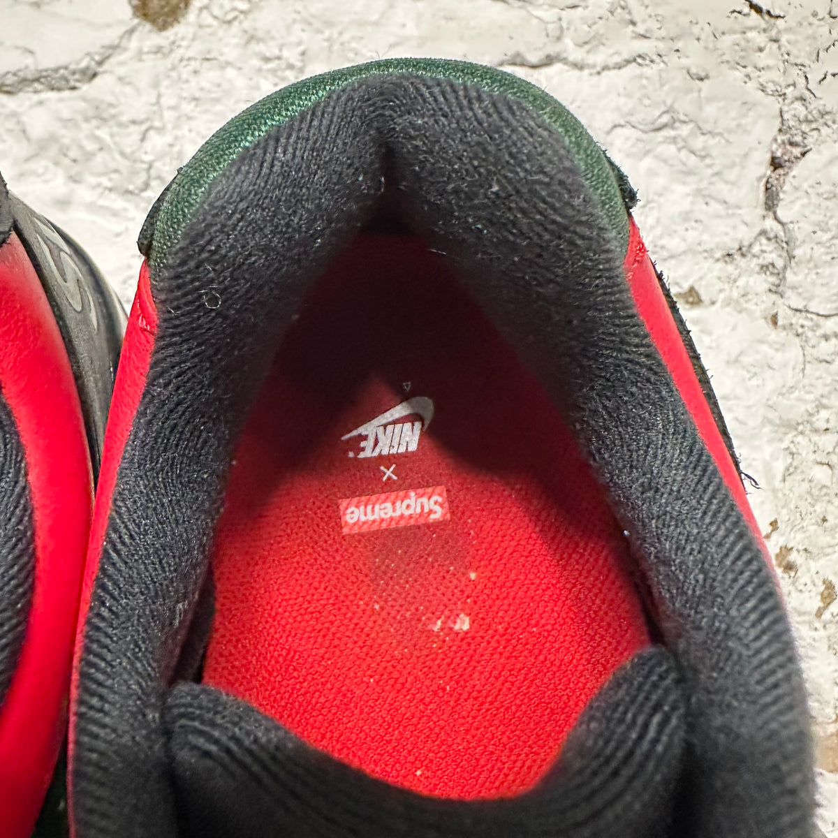 Nike Supreme Cross Trainer Black Green Red Sz 10.5