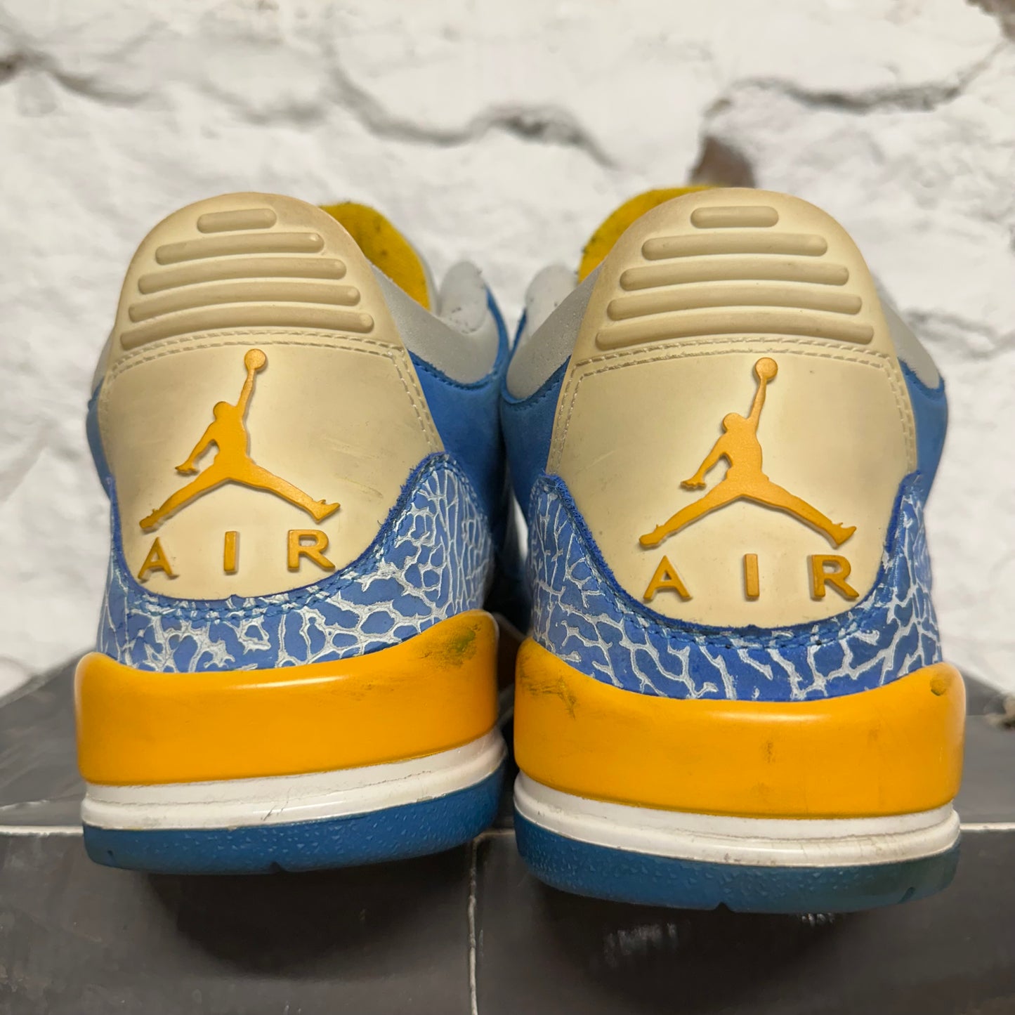 Air Jordan 3 Do the Right Thing Sz 13