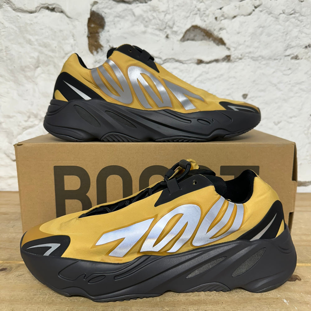 Yeezy 700 MNVN Honey Flux Sz 12