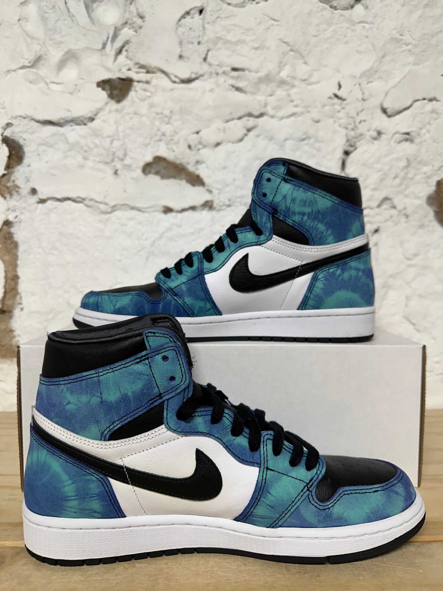 Air Jordan 1 High Tie-Dye Sz 8.5 (10W)