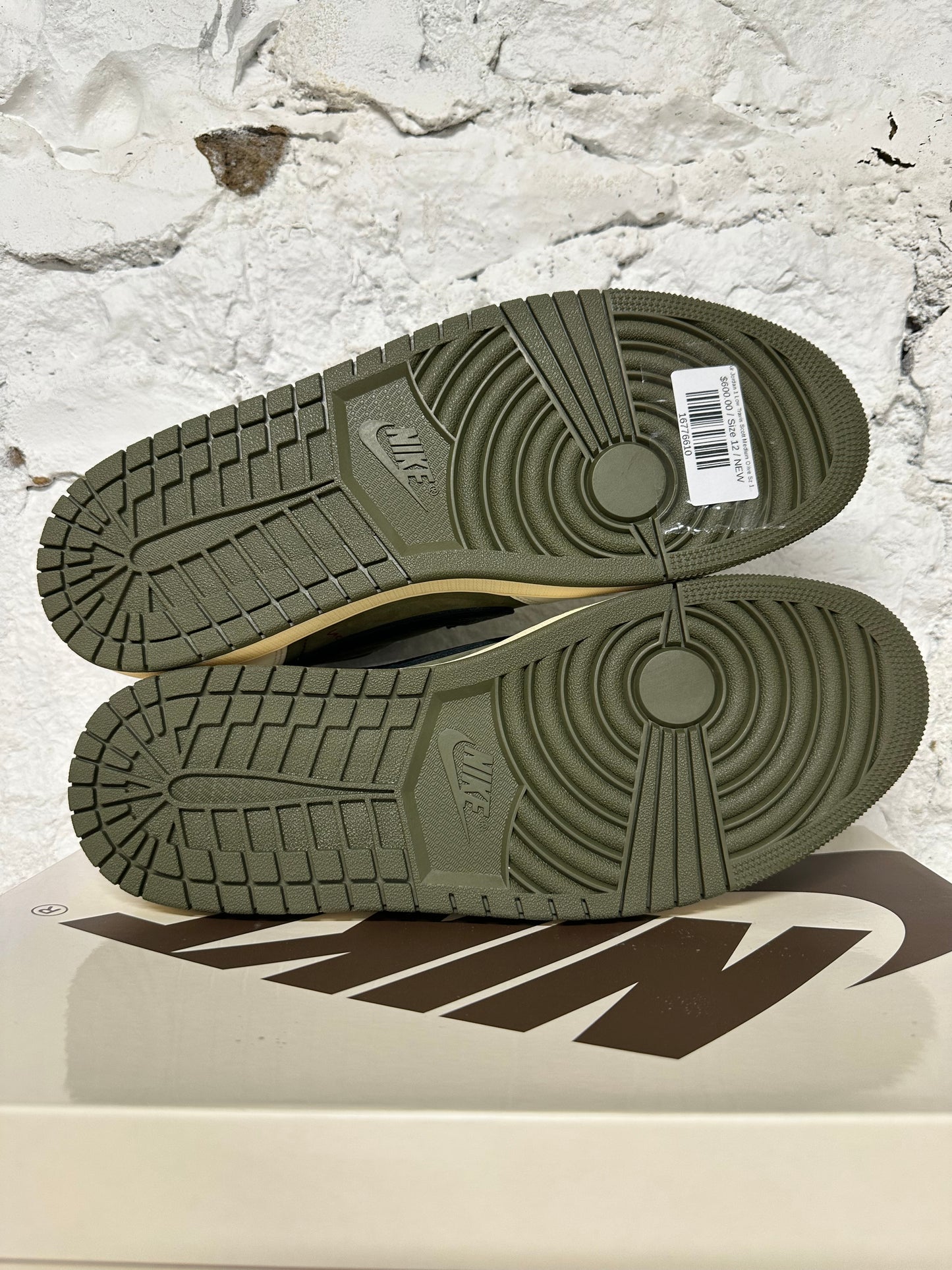 Air Jordan 1 Low Travis Scott Medium Olive Sz 12 DS
