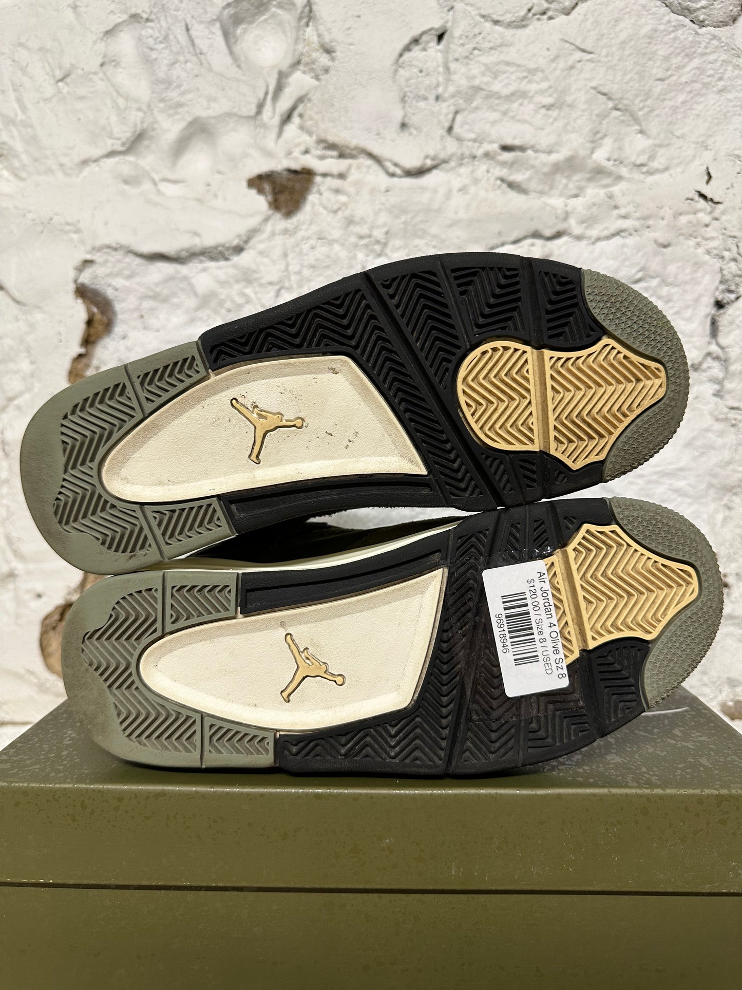 Air Jordan 4 Olive Sz 8