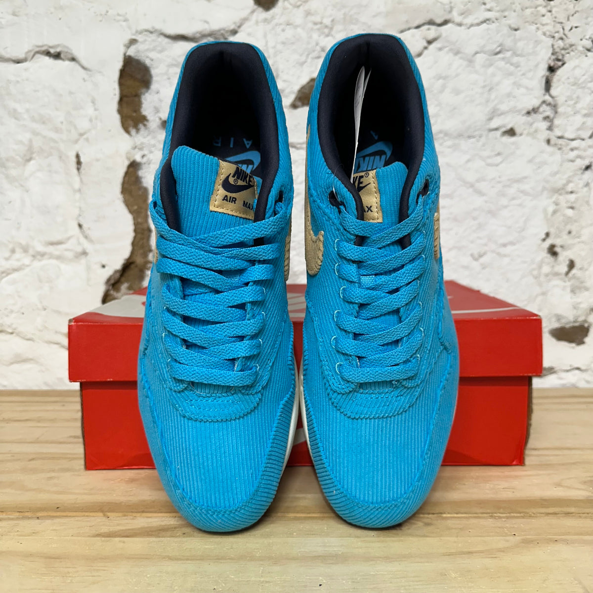 Nike Air Max 1 Corduroy Baltic Blue Sz 10.5 DS