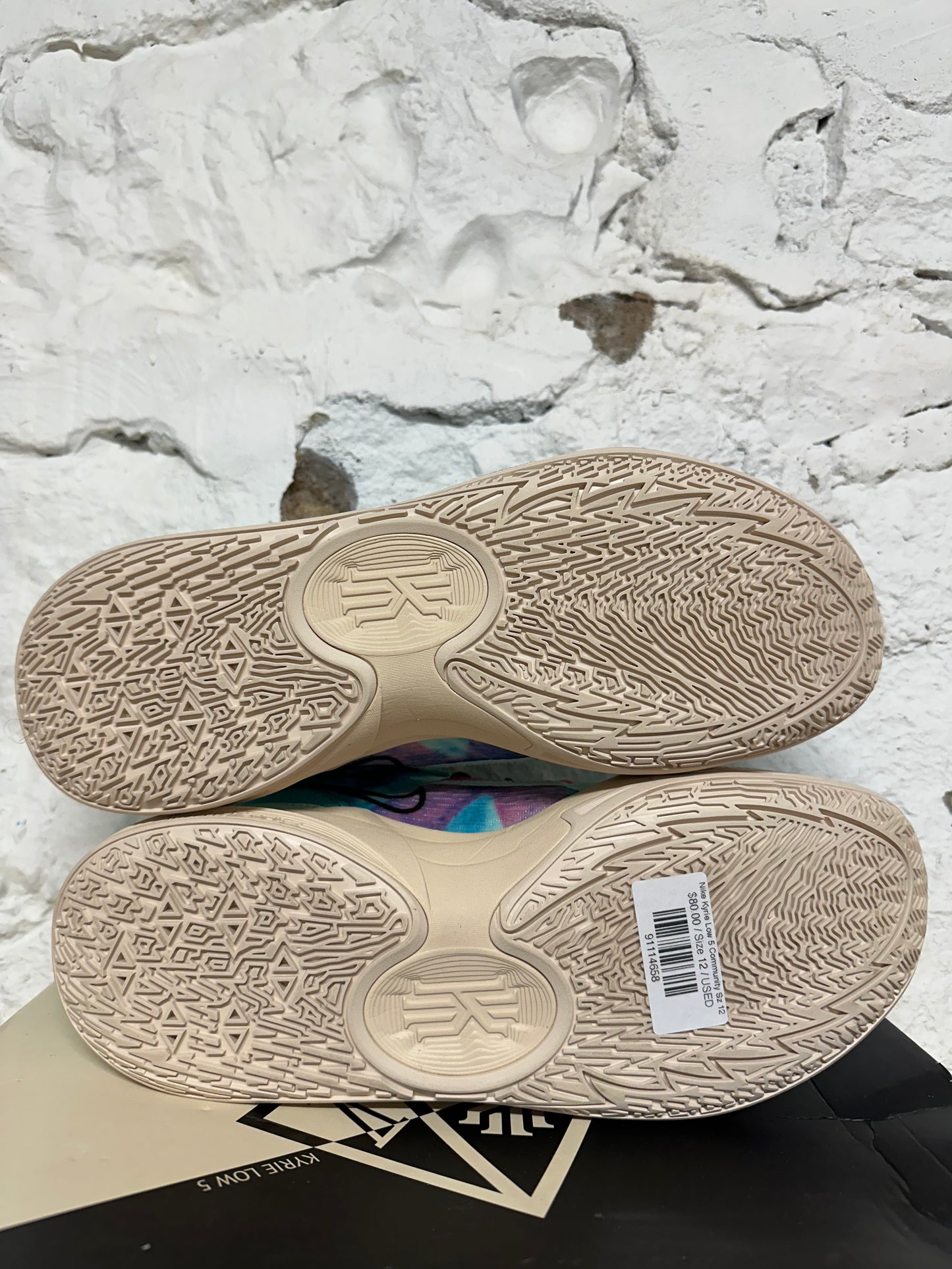 Nike Kyrie Low 5 Community Sz 12