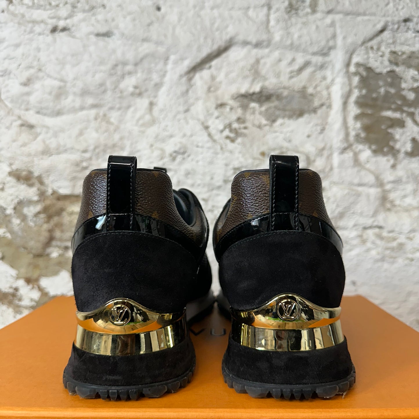 Louis Vuitton Black Brown Runaway Sneaker Sz 8 (39.5LV)