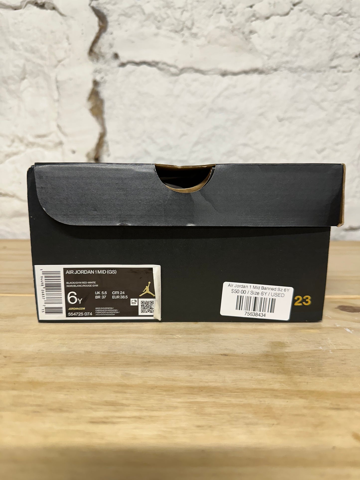 Air Jordan 1 Mid Banned Sz 6Y