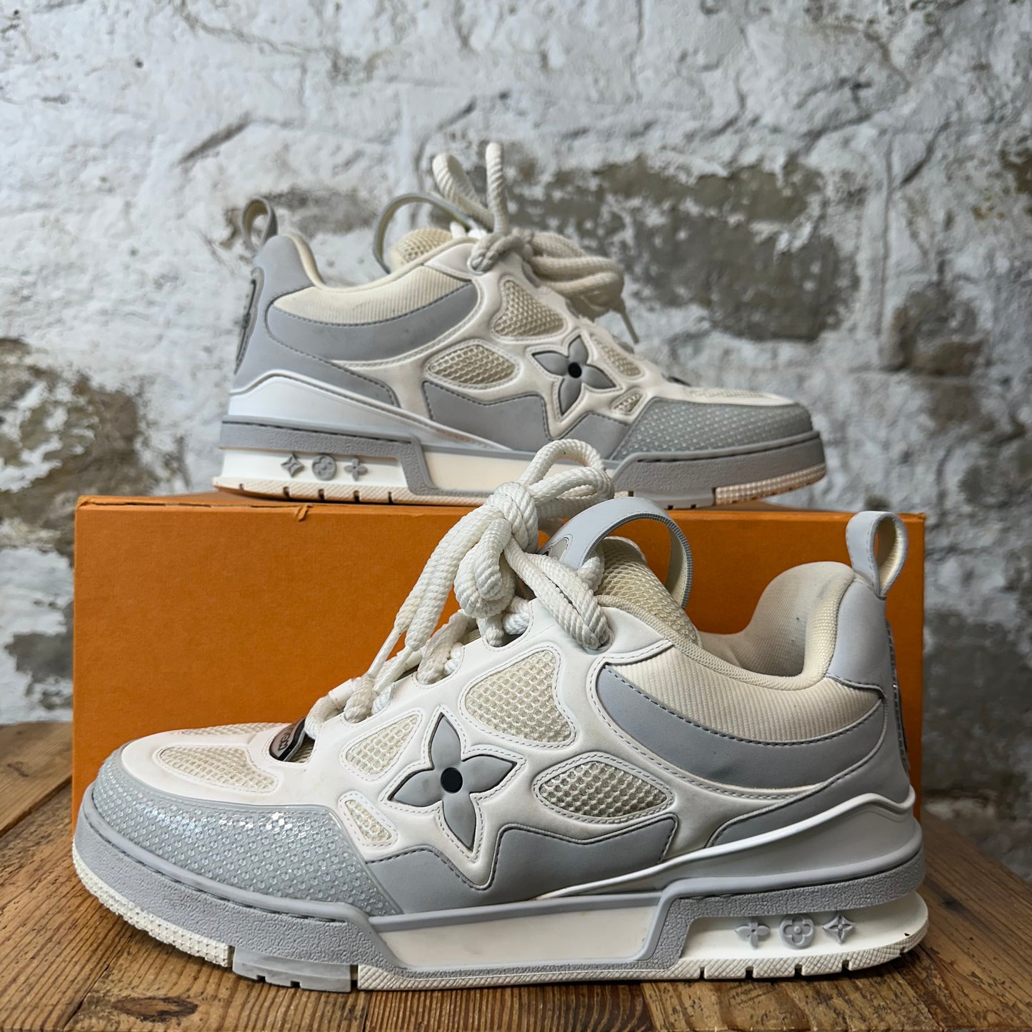 Louis Vuitton Grey White Skate Sneaker Sz 10.5 (9LV)