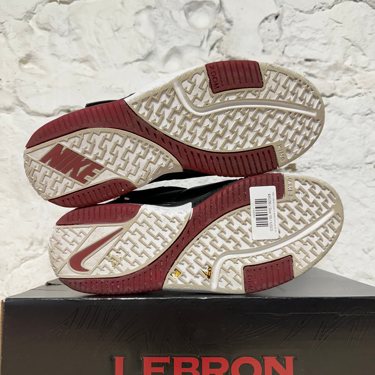 Nike LeBron Zoom 2 Black Crimson Sz 10