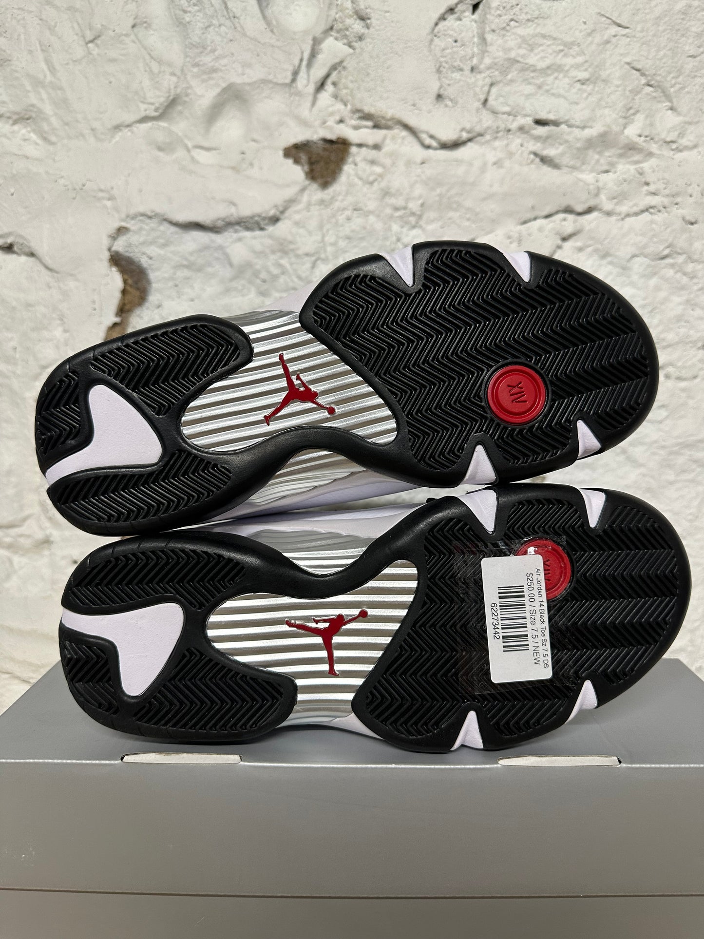 Air Jordan 14 Black Toe Sz 7.5 DS