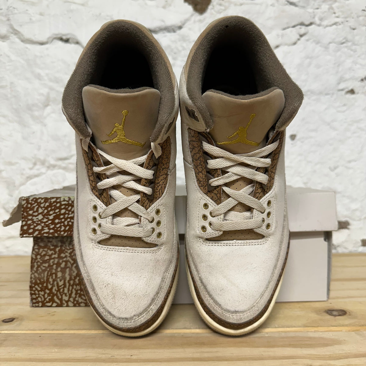 Air Jordan 3 Palomino Sz 8.5