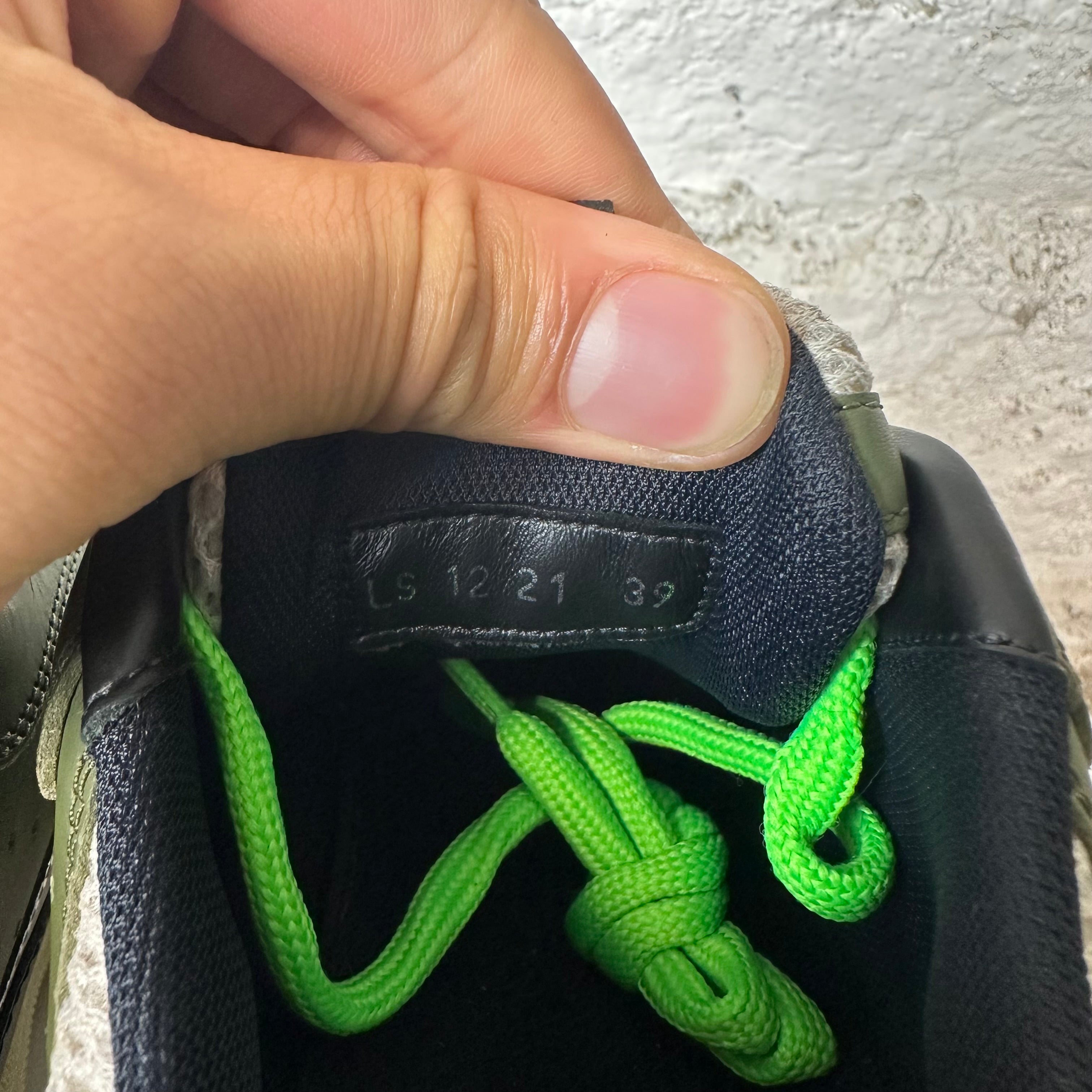 Dior B22 Neon Green Olive Sz 6.5 (39) – The Gallery Online