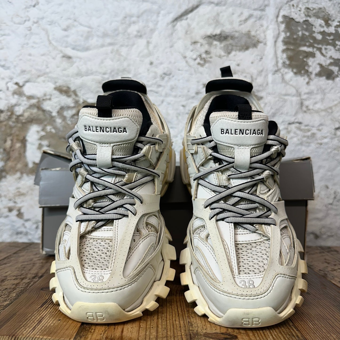 Balenciaga Track Runner White Cream Sneaker Sz 6 (38)