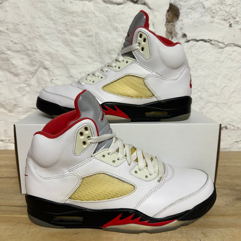 Air Jordan 5 Fire Red Sz 9