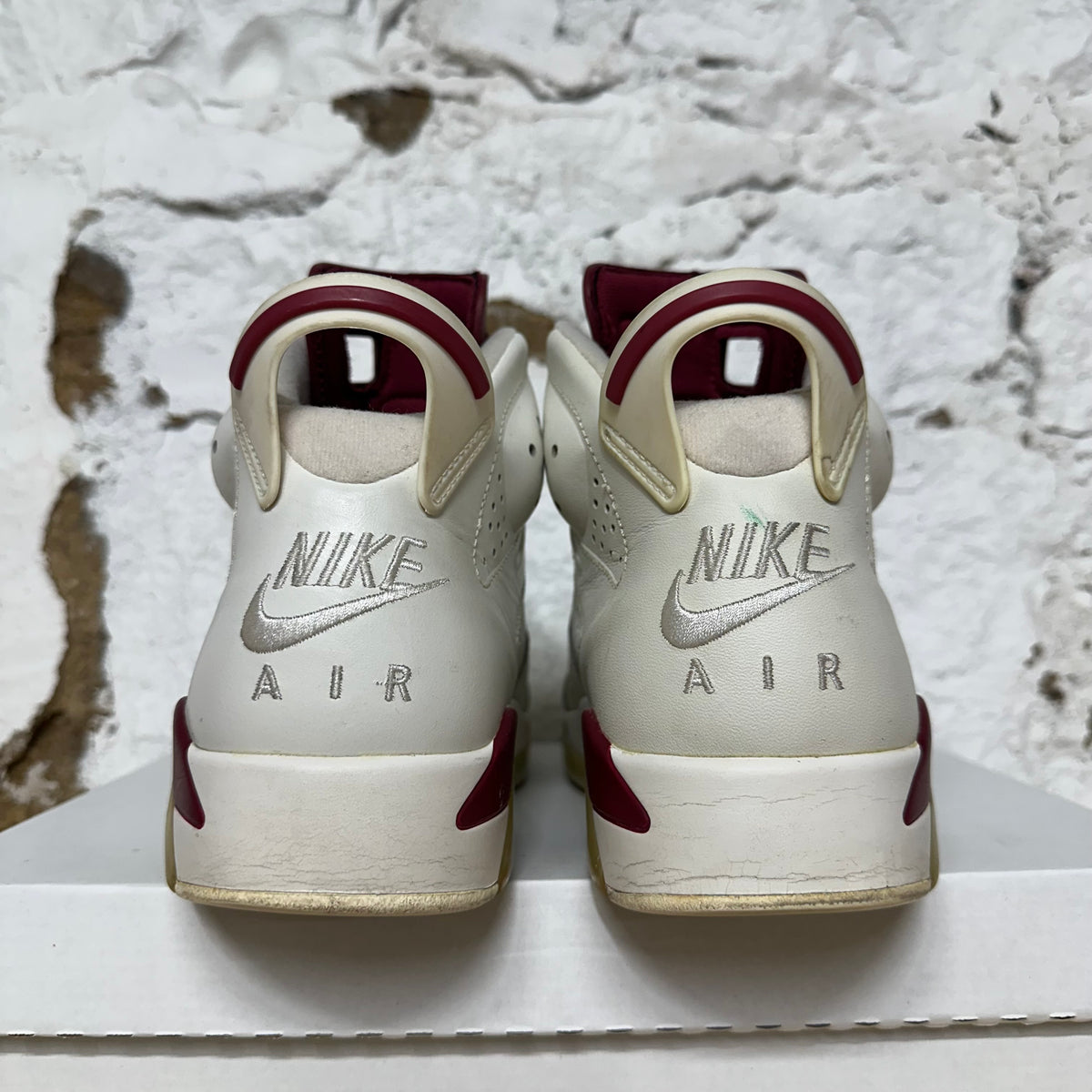 Air Jordan 6 Maroon Sz 9.5
