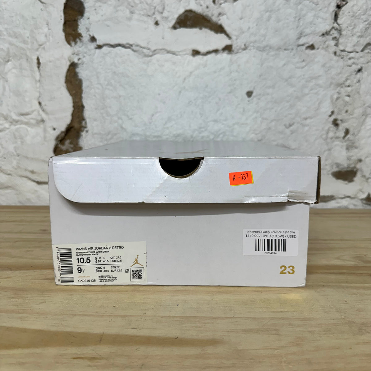 Air Jordan 3 Lucky Green Sz 9 (10.5W)