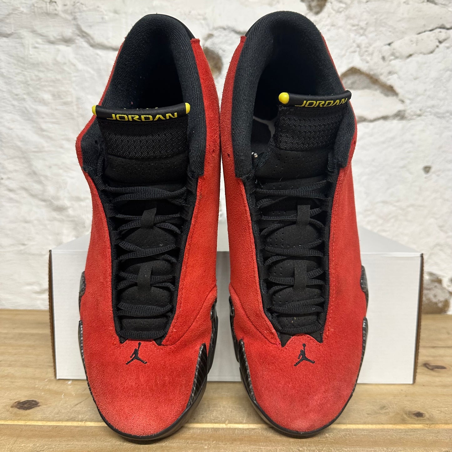 Air Jordan 14 Ferrari (2025) Sz 12