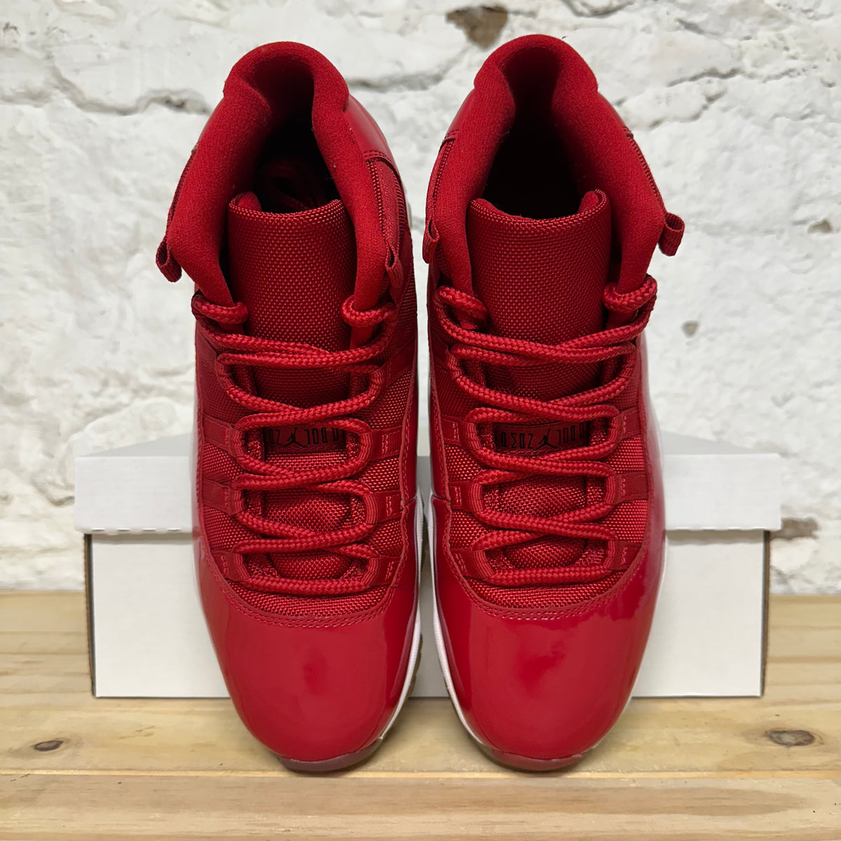 Air Jordan 11 High Win Like 96 Sz 9.5