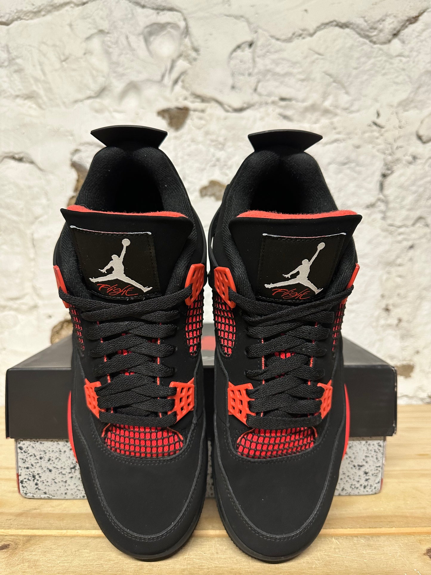 Air Jordan 4 Red Thunder Sz 11