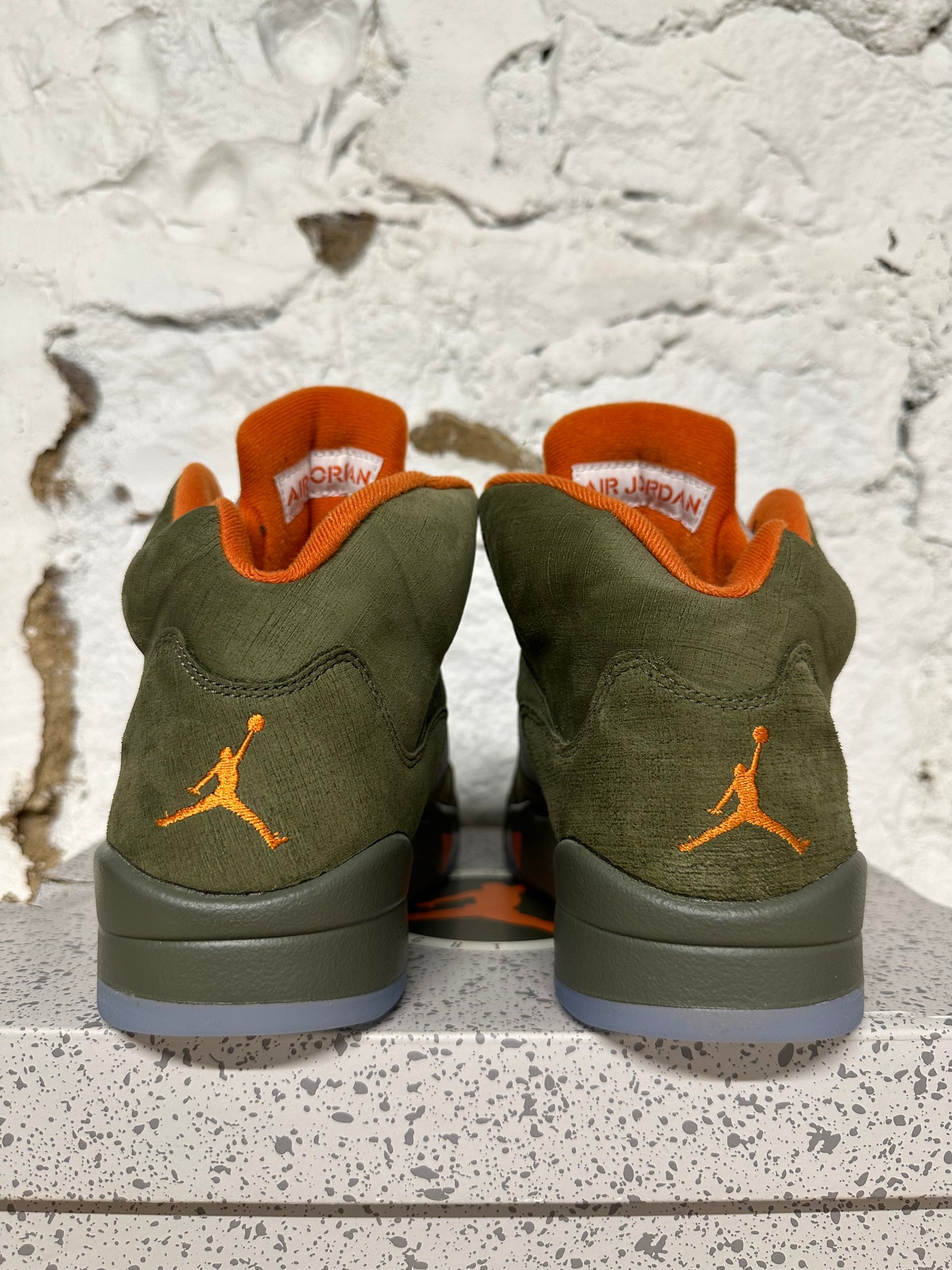 Air Jordan 5 Olive Sz 9 DS