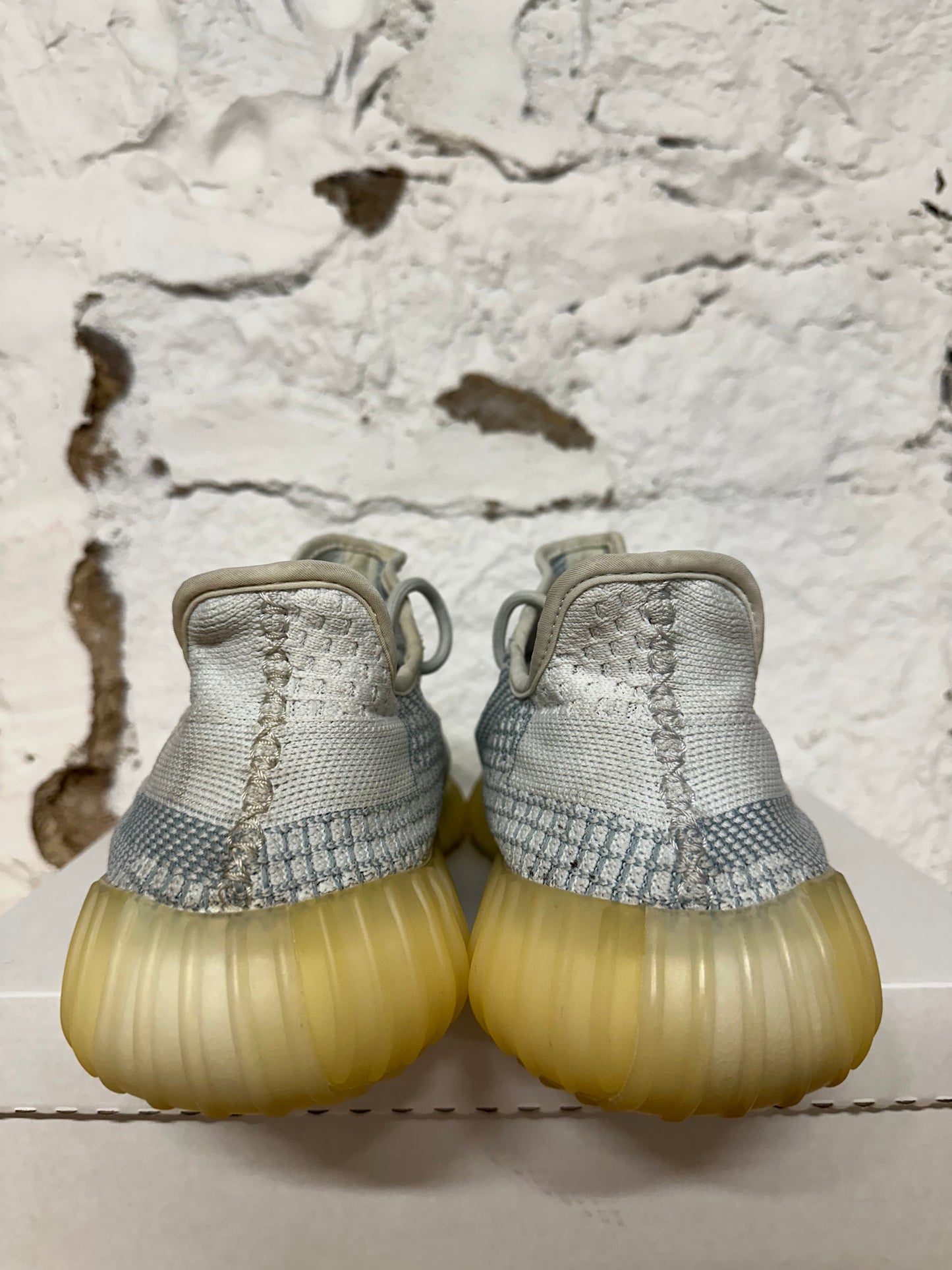 Yeezy 350 V2 Cloud White Sz 11.5