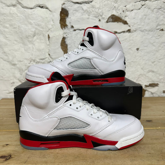 Air Jordan 5 Fire Red Black Tongue (2025) Sz 7Y
