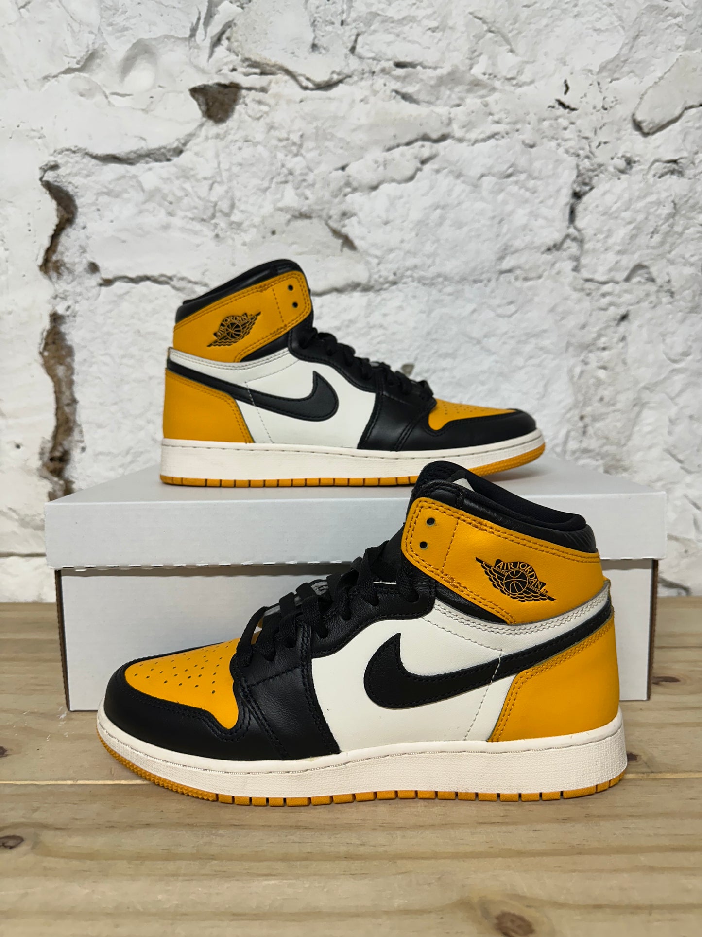 Air Jordan 1 Taxi Sz 6.5Y