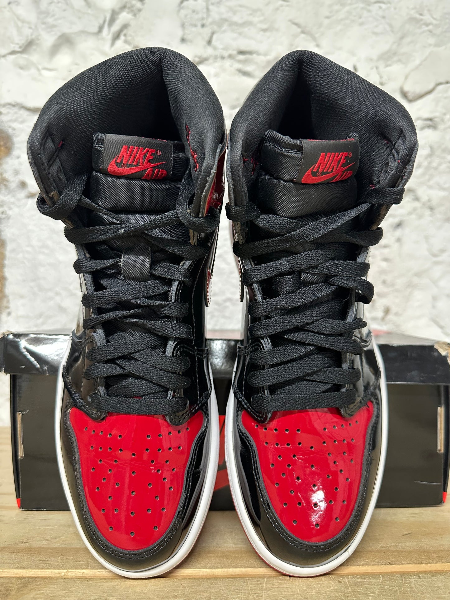 Air Jordan 1 High Patent Bred Sz 8.5