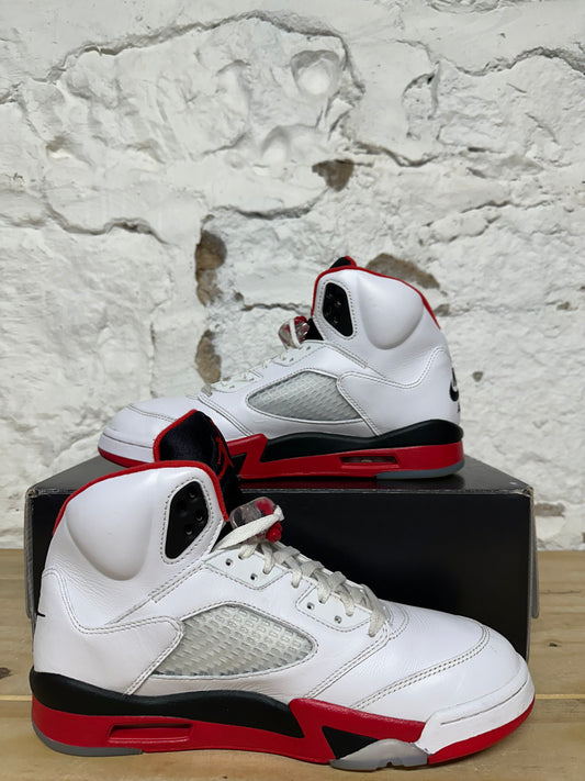 Air Jordan 5 Fire Red Black Tongue (2025) Sz 9.5