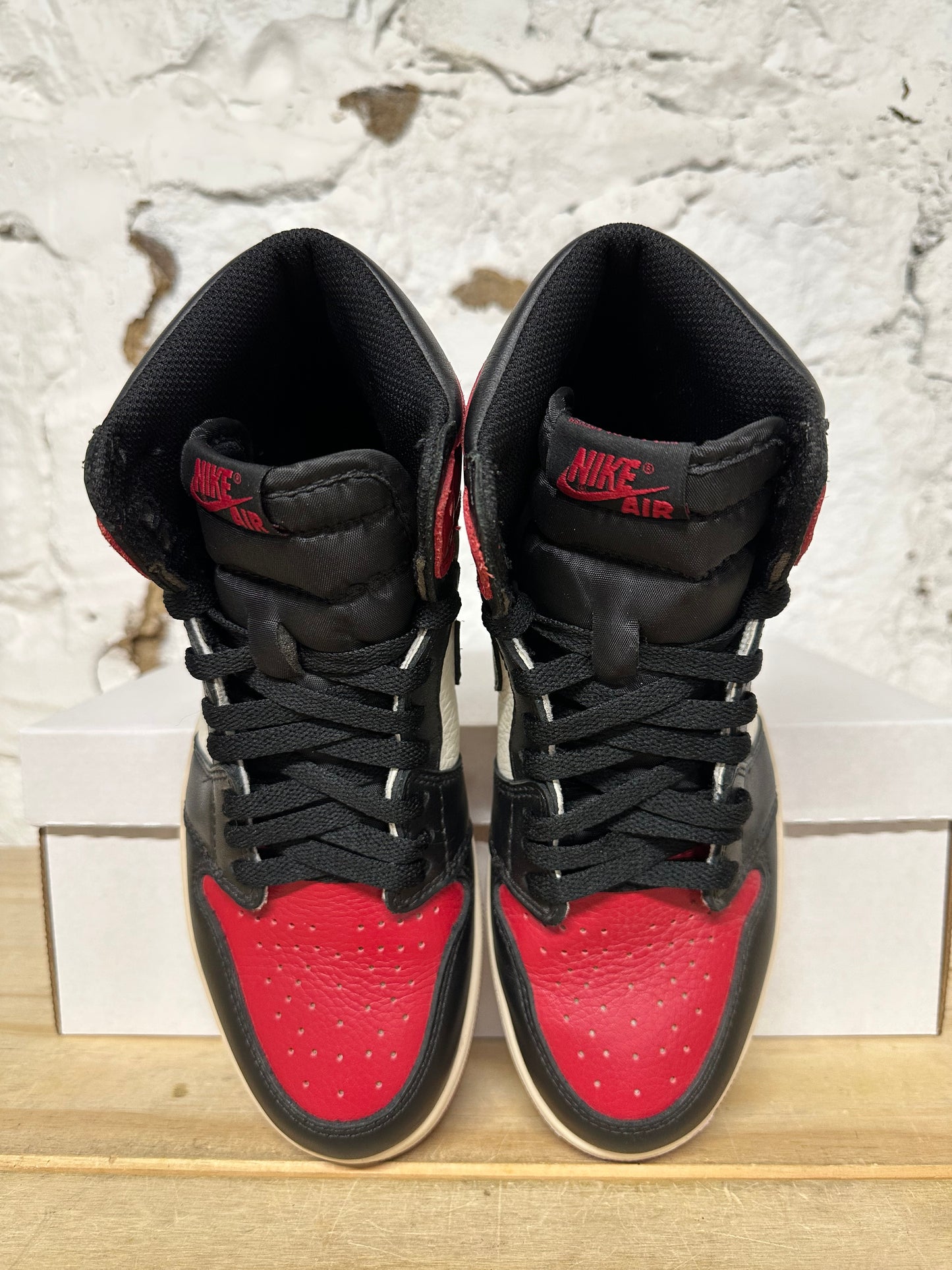 Air Jordan 1 Bred Toe Sz 6.5Y
