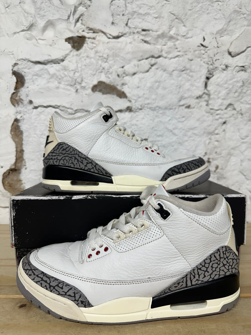 Air Jordan 3 White Cement Reimagined Sz 8